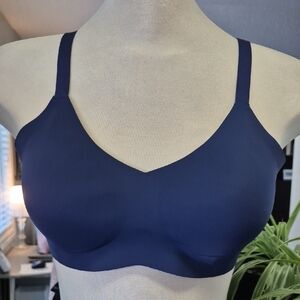 Knix Seamless Padded V Neck bra